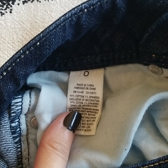 AE Stretchy Denim Jean Short - Picture 5 of 5